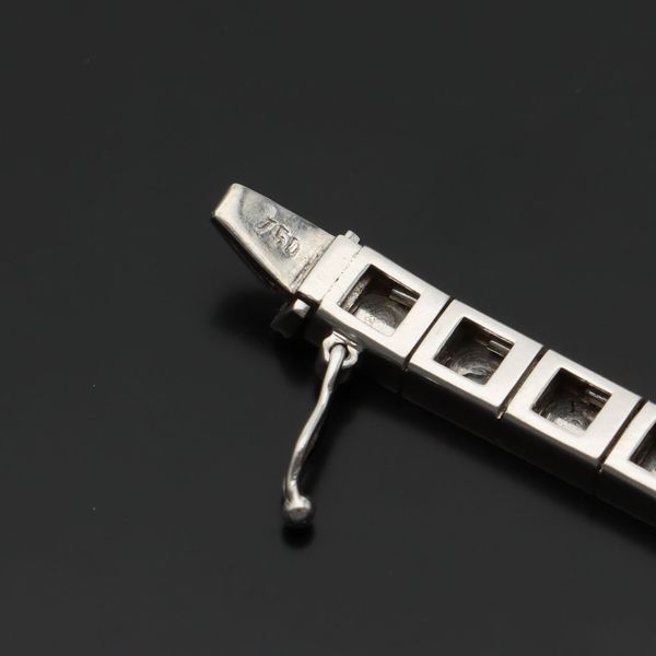 Mid 20th Century French 18ct Gold Diamond Bracelet