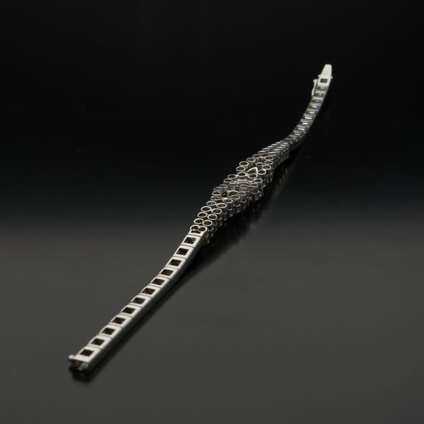 Mid 20th Century French 18ct Gold Diamond Bracelet