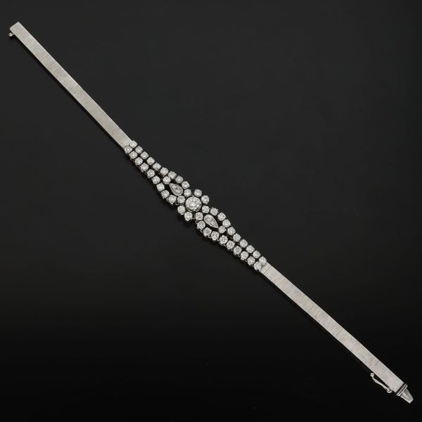 Mid 20th Century French 18ct Gold Diamond Bracelet