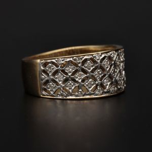 9ct Gold Lattice Diamond Ring