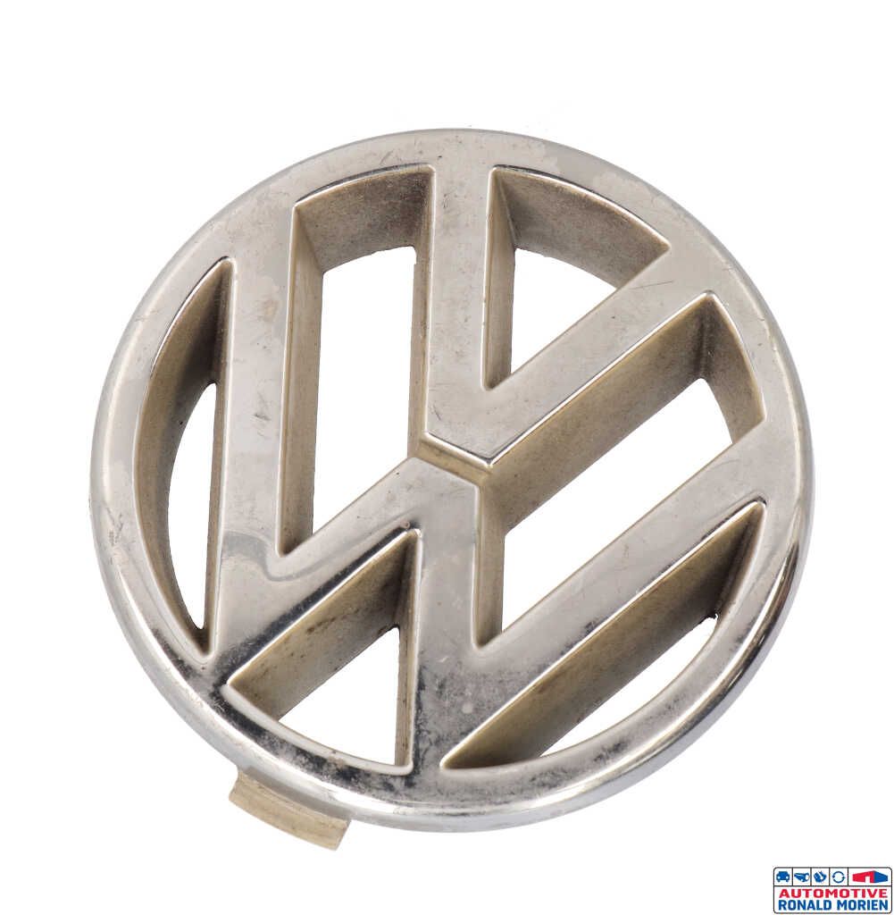 Usados Emblema Volkswagen Polo II Classic (86C) 1.3 Precio € 9,95 Norma de margen ofrecido por Automaterialen Ronald Morien B.V.