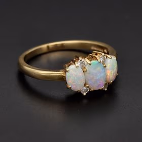 Retro 18ct Yellow Gold Opal & Diamond Ring