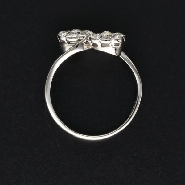 18ct White Gold Daisy Diamond Cluster Ring