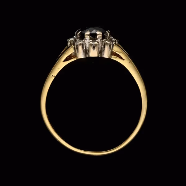 18ct Gold Sapphire and Diamond Ring. London 1975