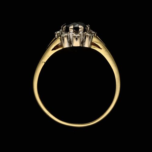 18ct Gold Sapphire and Diamond Ring. London 1975 image-6