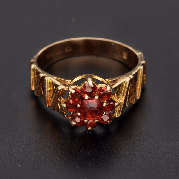 Vintage 9ct Yellow Gold Garnet Cluster Ring By Slade & Kempton