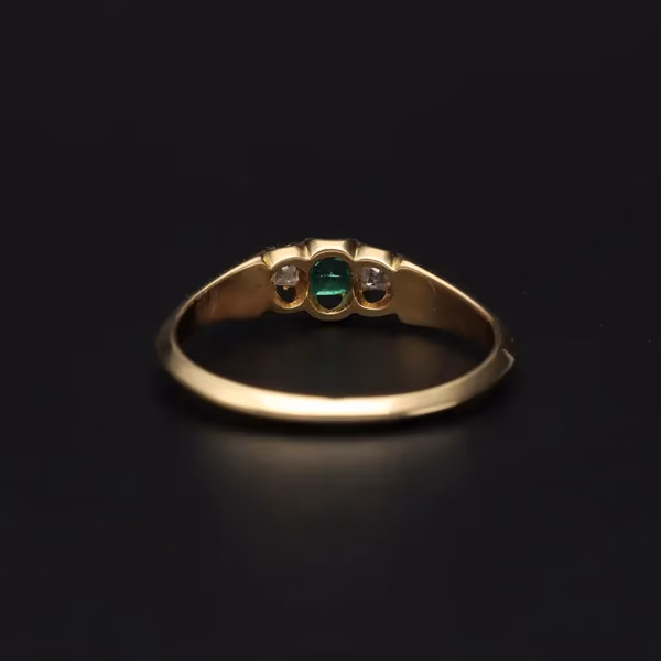 Antique 14ct Gold Emerald and Diamond Ring