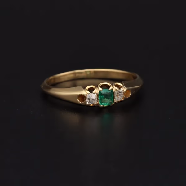 Antique 14ct Gold Emerald and Diamond Ring