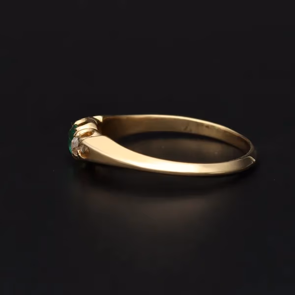 Antique 14ct Gold Emerald and Diamond Ring