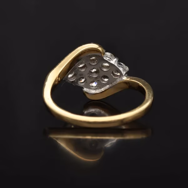 18ct Gold Diamond Cluster Ring