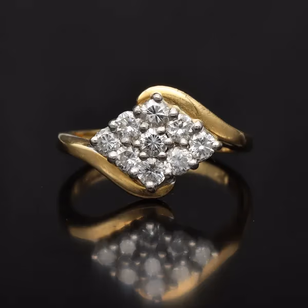 18ct Gold Diamond Cluster Ring