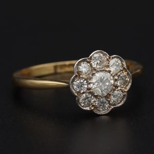 18ct Gold Diamond Cluster Ring