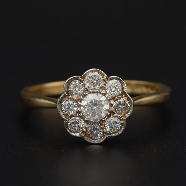 18ct Gold Diamond Cluster Ring
