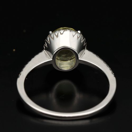 18ct Gold Lemon Quartz and Diamond Ring image-5