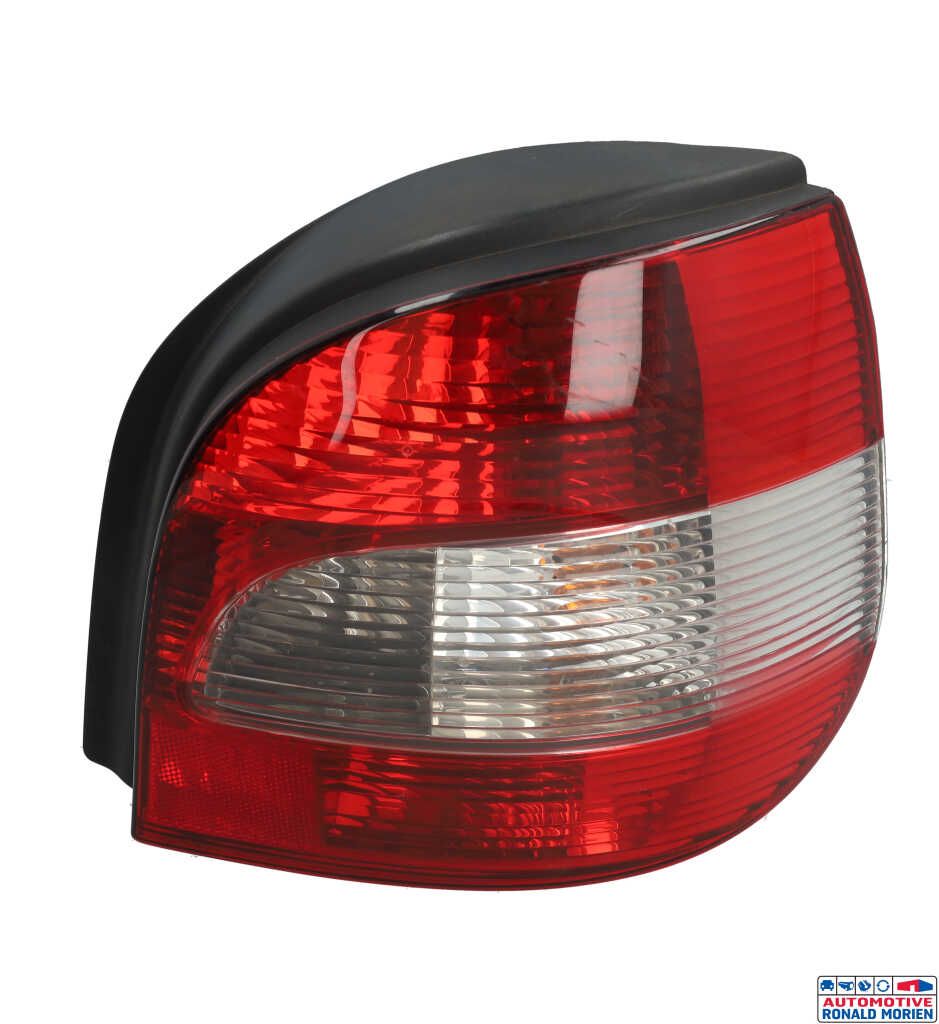 Used Taillight, right Renault Megane Scenic Price € 15,00 Margin scheme offered by Automaterialen Ronald Morien B.V.