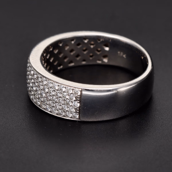 18ct White Gold & Diamond Cluster Ring