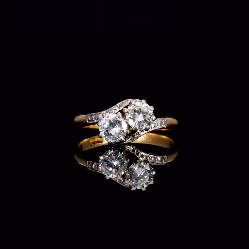 360° view of The Vintage Toi Et Moi Brilliant Cut Diamond Eternal Ring