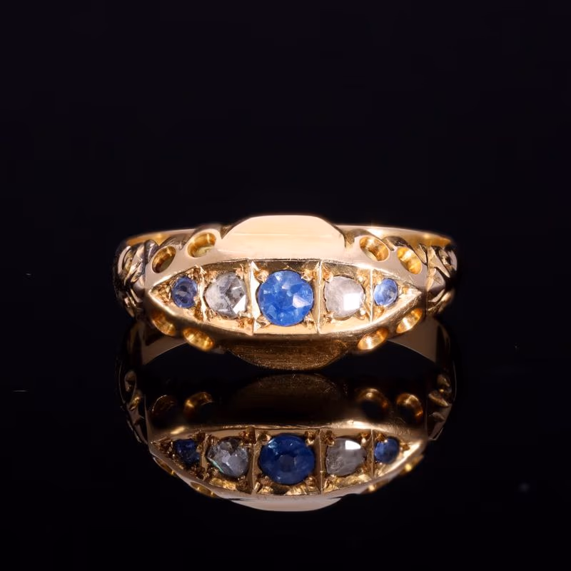 360° view of The Antique Post Edwardian 1915 Sapphire And Diamond Ring