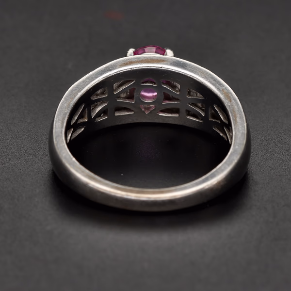18ct White Gold Pink Sapphire & Diamond Ring