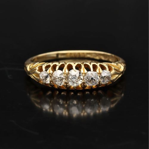 Antique 18ct Gold Five Stone Diamond Ring image-2