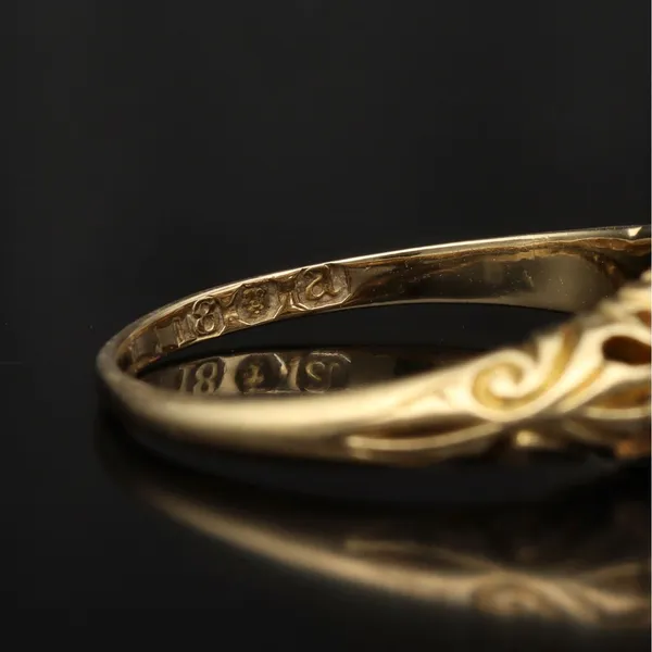 Antique 18ct Gold Five Stone Diamond Ring