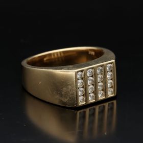 Gents 9ct Yellow Gold Diamond Ring