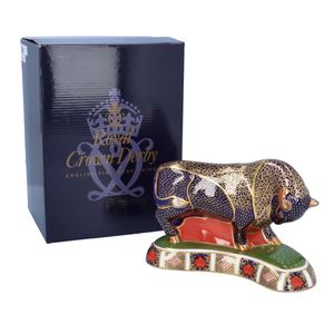 Boxed Royal Crown Derby Paperweight of a Bull