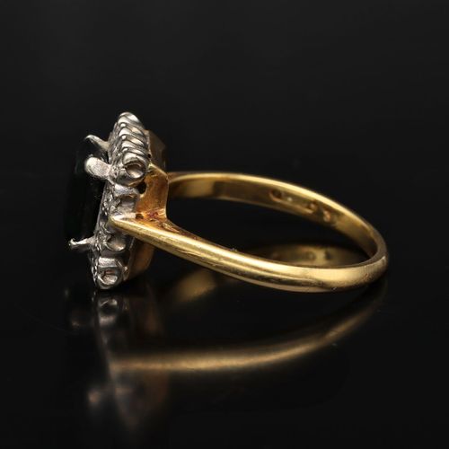 18ct Gold Sapphire Art Deco Design Ring. London 1964 image-3