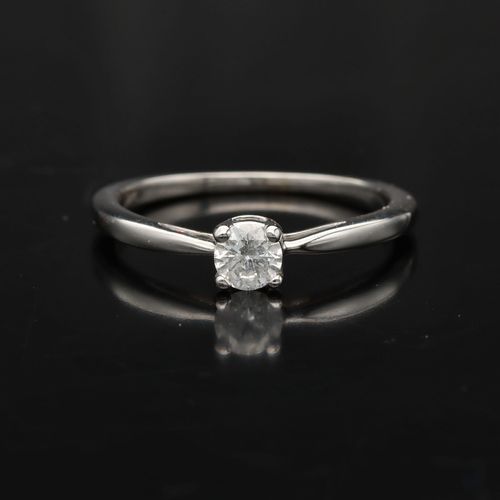 Gold 0.25ct Diamond Ring image-2