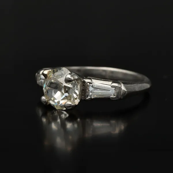 Art Deco Platinum and Diamond Ring
