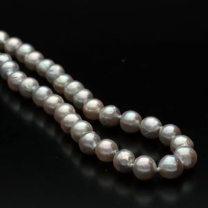 9ct Gold Garnet Clasp Cultured Pearls