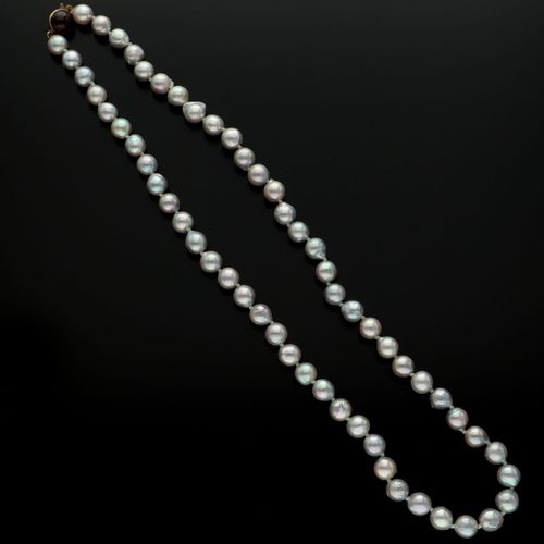 9ct Gold Garnet Clasp Cultured Pearls image-2