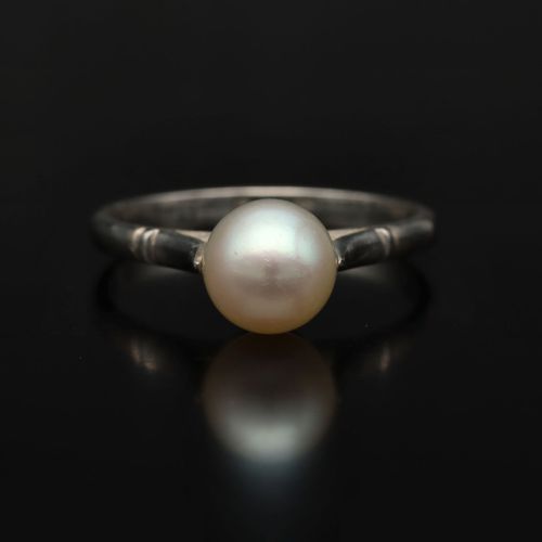 Platinum Cultured Pearl Ring image-2