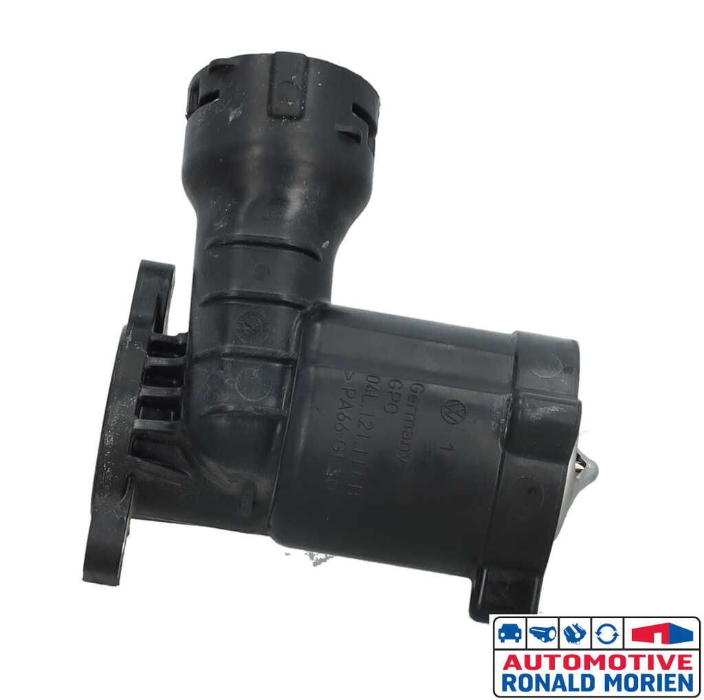Used Thermostat housing Audi A4 (B8) 2.0 TDI 16V Quattro Price € 34,99 Inclusive VAT offered by Automaterialen Ronald Morien B.V.