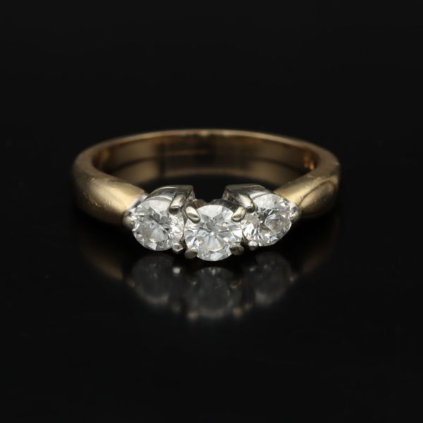 18ct Yellow Gold Diamond Trilogy Ring