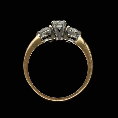 18ct Yellow Gold Diamond Trilogy Ring image-6