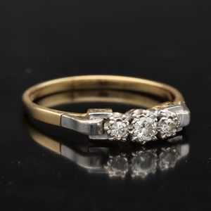 18ct Gold Diamond Ring. Birmingham 1961