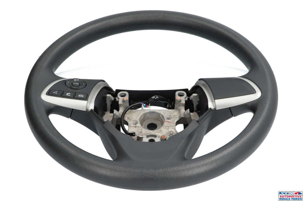 Used Steering wheel Mitsubishi Space Star (A0) 1.2 12V Price € 145,00 Margin scheme offered by Automaterialen Ronald Morien B.V.