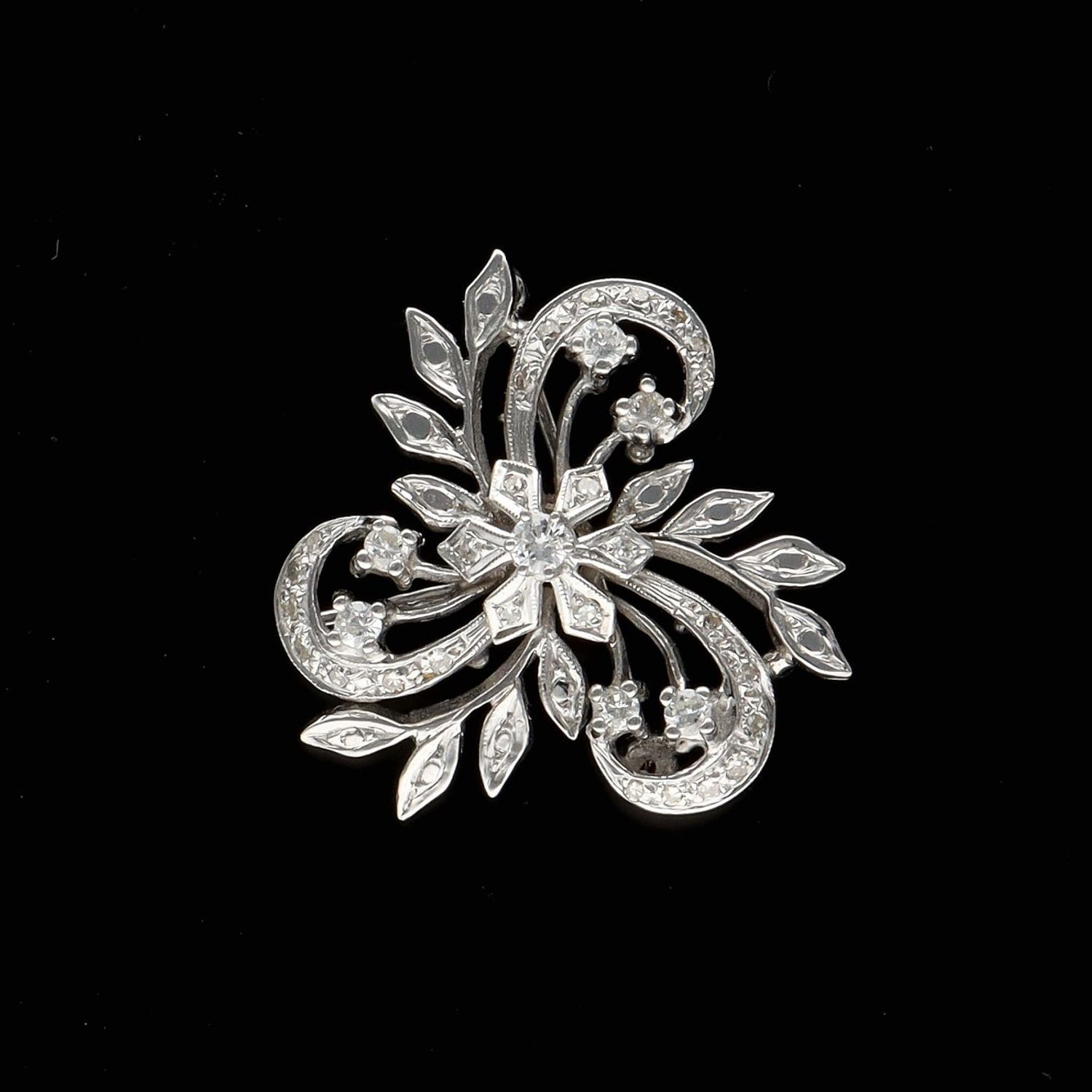 Antique hot sale diamond brooch