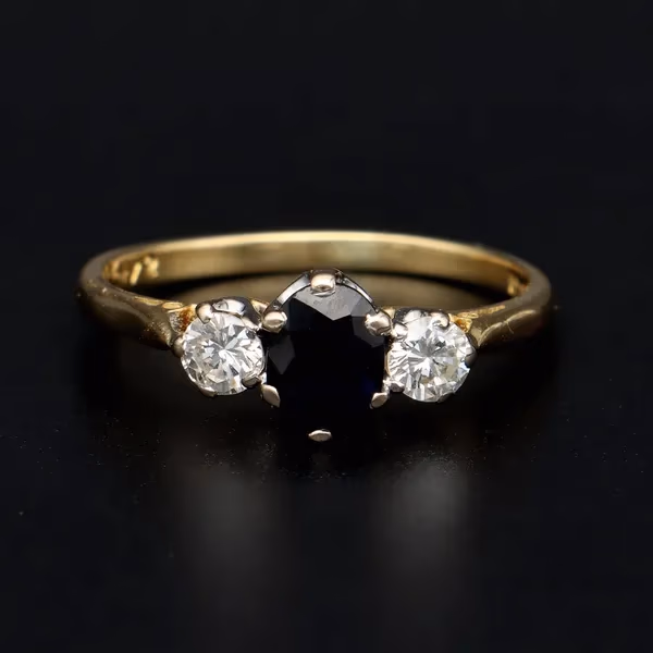 18ct Gold Sapphire and Diamond Ring