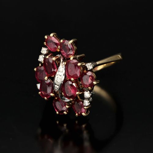 14ct Gold Ruby and Diamond Cluster Ring image-3