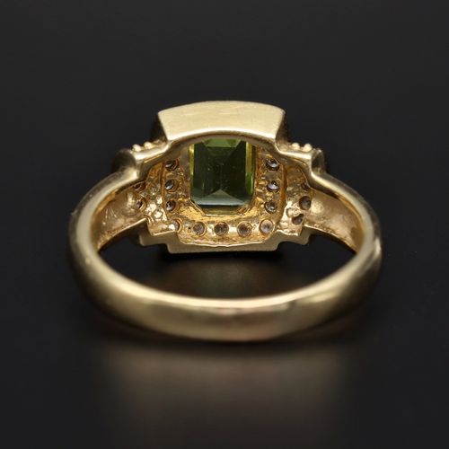 14ct Gold Peridot Diamond Ring image-5