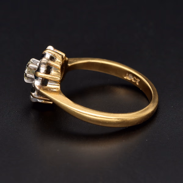 18ct Gold Diamond Sapphire Ring