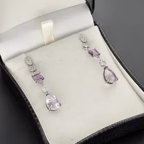 18ct White Gold Diamond & Amethysts Earrings