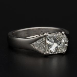 18ct Gold Diamond Ring