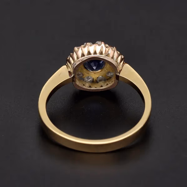 18ct Yellow Gold Sapphire & Diamond Cluster Ring