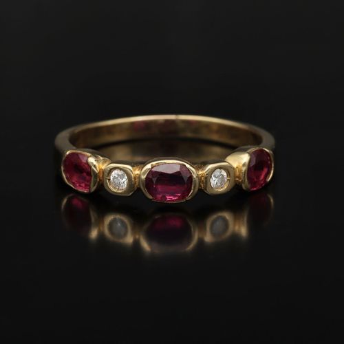 18ct Yellow Gold Ruby and Diamond Ring image-2