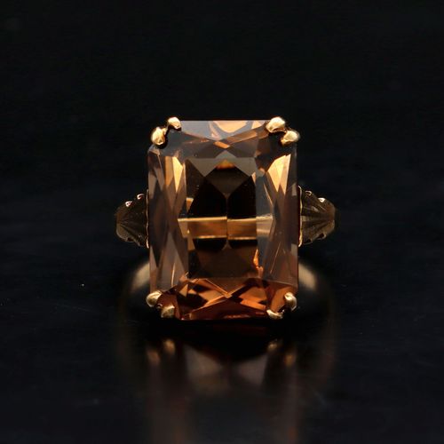 9ct Gold Smokey Quartz Ring image-2