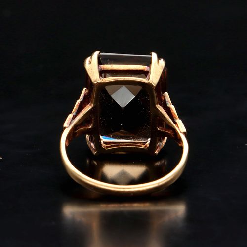 9ct Gold Smokey Quartz Ring image-4