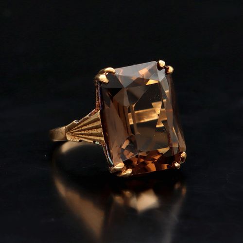 9ct Gold Smokey Quartz Ring image-1
